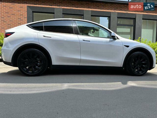 Белый Тесла Model Y, объемом двигателя 0 л и пробегом 53 тыс. км за 23500 $, фото 23 на Automoto.ua