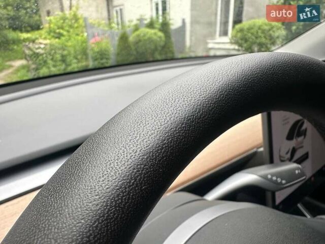 Білий Тесла Model Y, об'ємом двигуна 0 л та пробігом 40 тис. км за 29999 $, фото 16 на Automoto.ua
