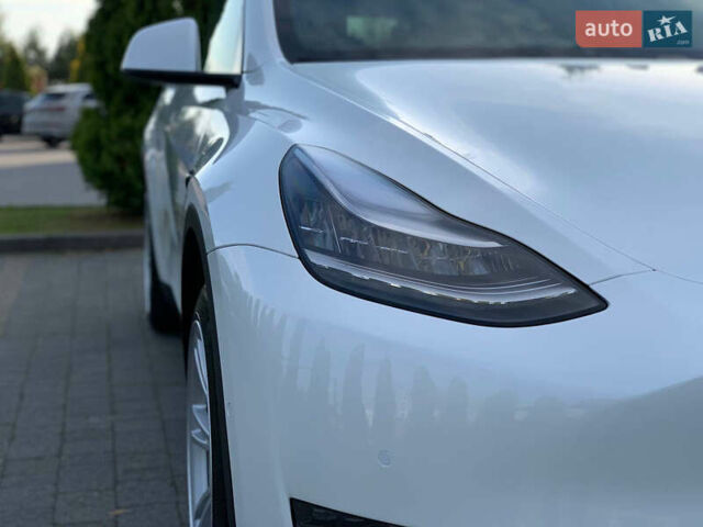 Белый Тесла Model Y, объемом двигателя 0 л и пробегом 35 тыс. км за 26500 $, фото 8 на Automoto.ua