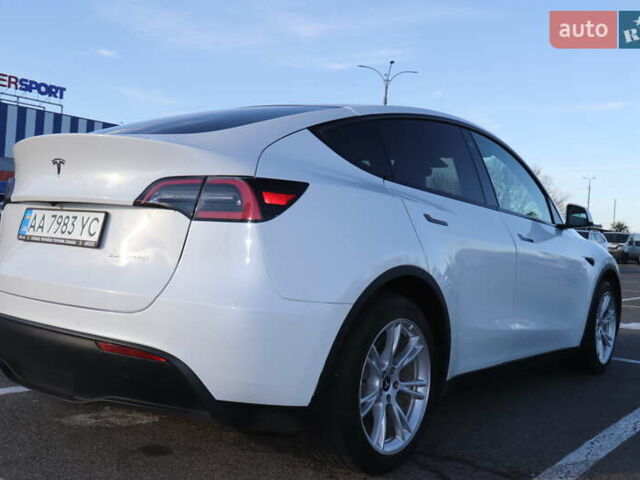 Белый Тесла Model Y, объемом двигателя 0 л и пробегом 162 тыс. км за 22500 $, фото 21 на Automoto.ua