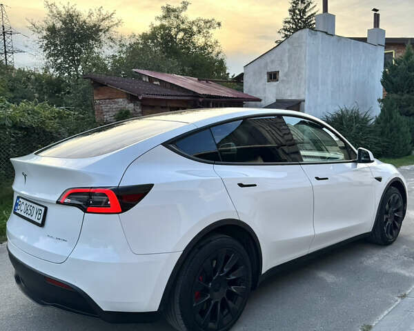 Білий Тесла Model Y, об'ємом двигуна 0 л та пробігом 30 тис. км за 29000 $, фото 8 на Automoto.ua