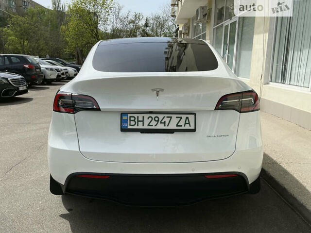 Белый Тесла Model Y, объемом двигателя 0 л и пробегом 23 тыс. км за 38500 $, фото 5 на Automoto.ua