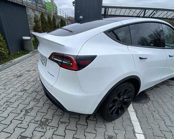 Білий Тесла Model Y, об'ємом двигуна 0 л та пробігом 21 тис. км за 19000 $, фото 24 на Automoto.ua