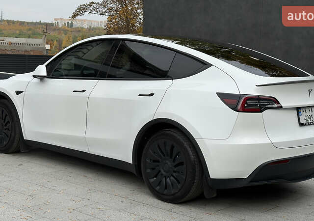 Белый Тесла Model Y, объемом двигателя 0 л и пробегом 85 тыс. км за 22600 $, фото 1 на Automoto.ua