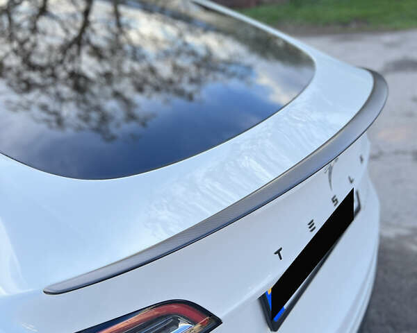 Білий Тесла Model Y, об'ємом двигуна 0 л та пробігом 58 тис. км за 30300 $, фото 4 на Automoto.ua