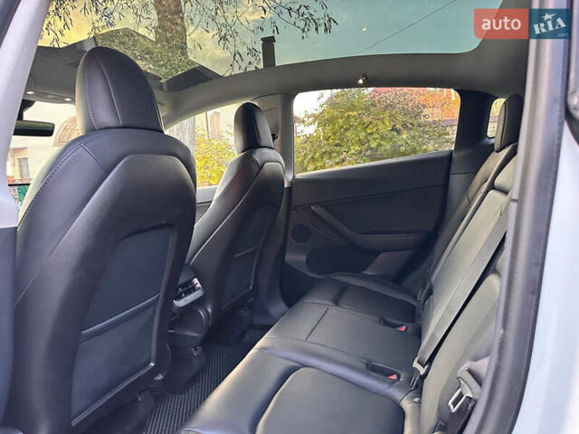 Белый Тесла Model Y, объемом двигателя 0 л и пробегом 116 тыс. км за 21700 $, фото 13 на Automoto.ua