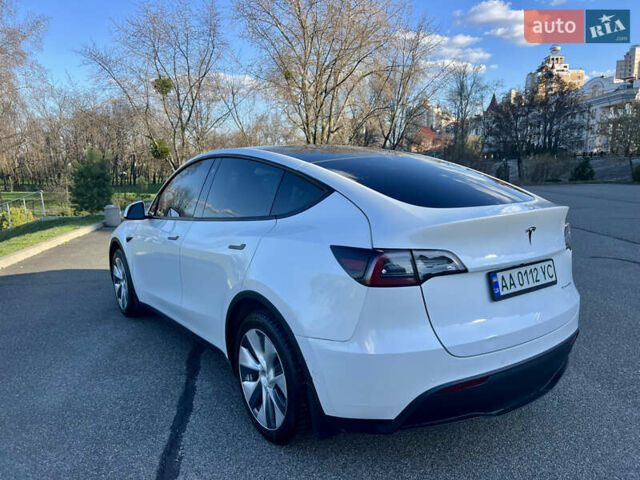 Белый Тесла Model Y, объемом двигателя 0 л и пробегом 90 тыс. км за 21300 $, фото 4 на Automoto.ua