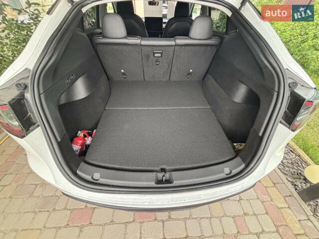 Белый Тесла Model Y, объемом двигателя 0 л и пробегом 107 тыс. км за 22000 $, фото 19 на Automoto.ua