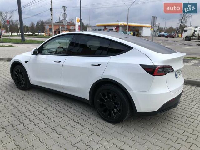 Белый Тесла Model Y, объемом двигателя 0 л и пробегом 51 тыс. км за 26000 $, фото 6 на Automoto.ua