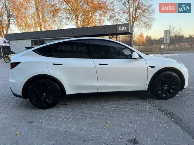 Белый Тесла Model Y, объемом двигателя 0 л и пробегом 132 тыс. км за 20800 $, фото 23 на Automoto.ua