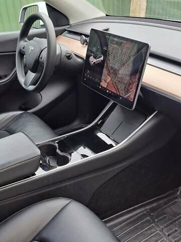 Білий Тесла Model Y, об'ємом двигуна 0 л та пробігом 59 тис. км за 22400 $, фото 22 на Automoto.ua