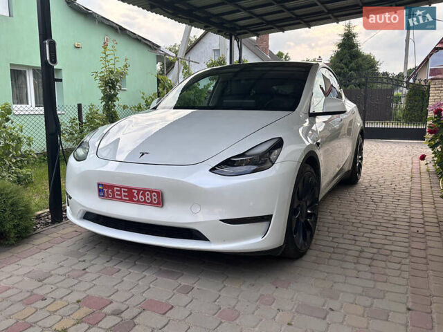 Белый Тесла Model Y, объемом двигателя 0 л и пробегом 107 тыс. км за 22000 $, фото 2 на Automoto.ua