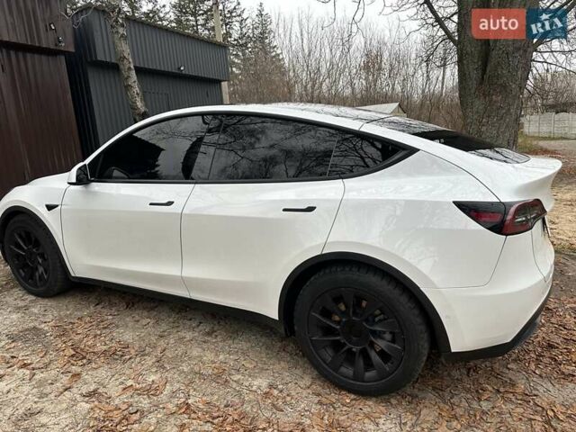 Белый Тесла Model Y, объемом двигателя 0 л и пробегом 116 тыс. км за 23500 $, фото 3 на Automoto.ua