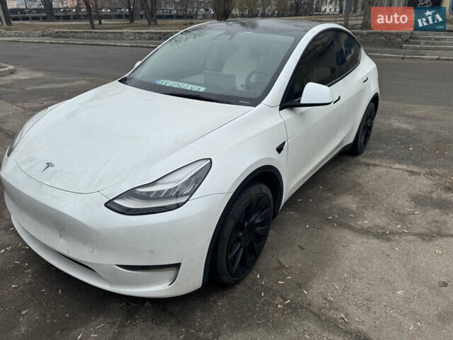 Белый Тесла Model Y, объемом двигателя 0 л и пробегом 120 тыс. км за 20500 $, фото 5 на Automoto.ua