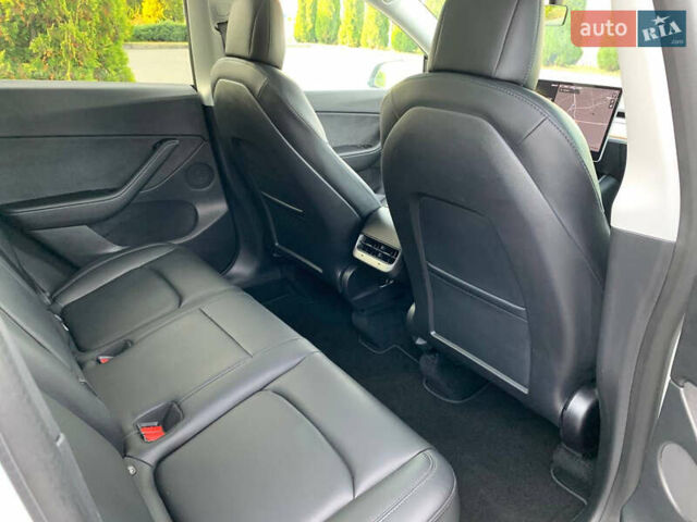 Белый Тесла Model Y, объемом двигателя 0 л и пробегом 35 тыс. км за 26500 $, фото 24 на Automoto.ua