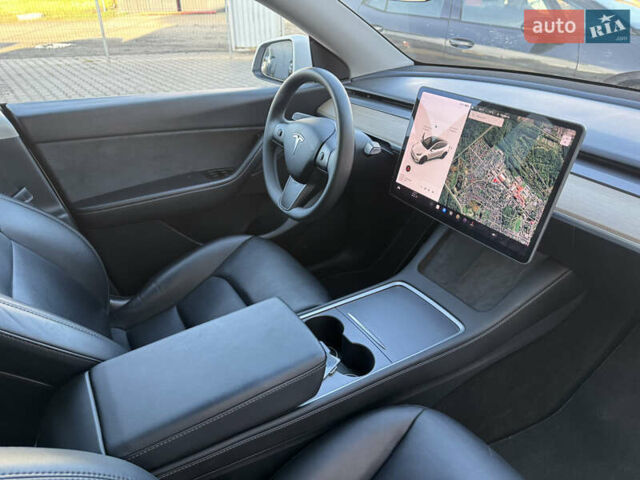 Белый Тесла Model Y, объемом двигателя 0 л и пробегом 110 тыс. км за 21500 $, фото 27 на Automoto.ua