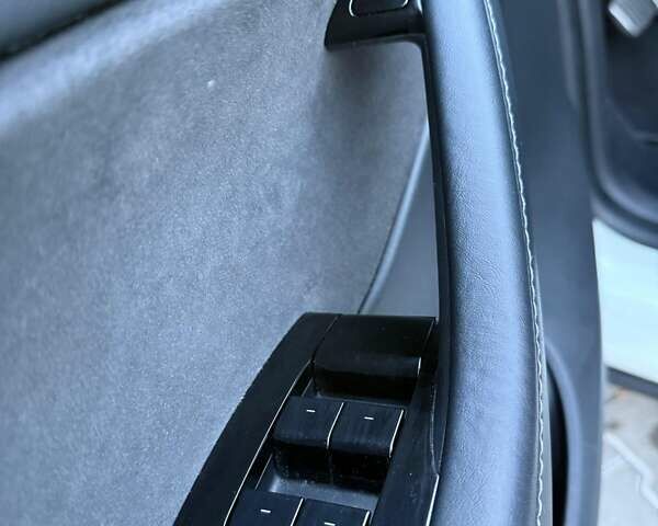 Белый Тесла Model Y, объемом двигателя 0 л и пробегом 132 тыс. км за 20800 $, фото 52 на Automoto.ua