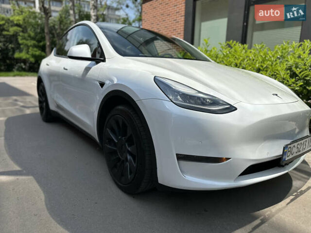 Тесла Model Y 2020 в Львове на Automoto.ua Белый Тесла Model Y, объемом двигателя 0 л и пробегом 63 тыс. км за 23500 $, фото 25 на Automoto.ua
