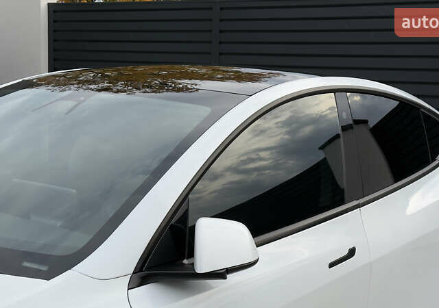 Белый Тесла Model Y, объемом двигателя 0 л и пробегом 85 тыс. км за 22600 $, фото 7 на Automoto.ua