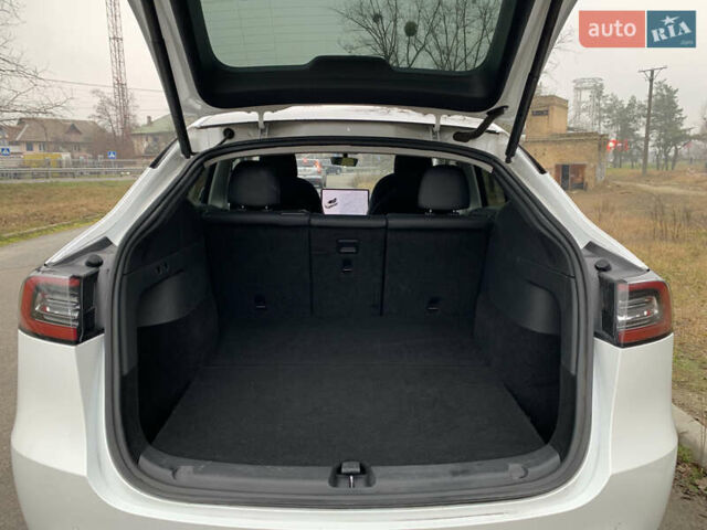Белый Тесла Model Y, объемом двигателя 0 л и пробегом 89 тыс. км за 23500 $, фото 8 на Automoto.ua