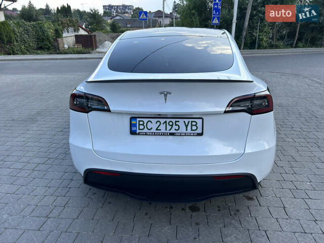 Белый Тесла Model Y, объемом двигателя 0 л и пробегом 47 тыс. км за 22500 $, фото 3 на Automoto.ua