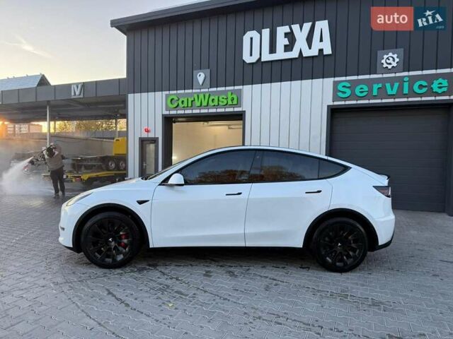 Белый Тесла Model Y, объемом двигателя 0 л и пробегом 132 тыс. км за 20800 $, фото 45 на Automoto.ua