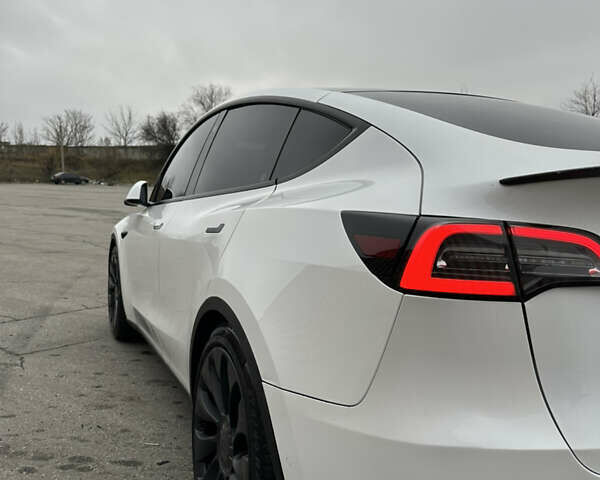 Білий Тесла Model Y, об'ємом двигуна 0 л та пробігом 134 тис. км за 23000 $, фото 10 на Automoto.ua