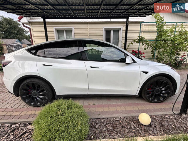 Белый Тесла Model Y, объемом двигателя 0 л и пробегом 107 тыс. км за 22000 $, фото 11 на Automoto.ua