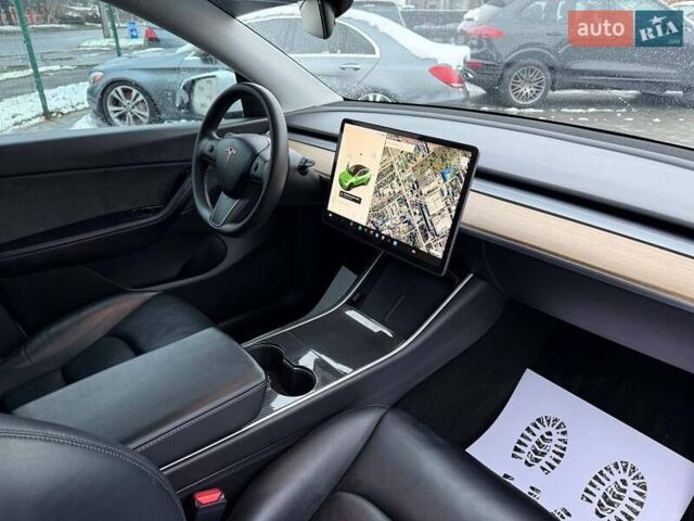 Белый Тесла Model Y, объемом двигателя 0 л и пробегом 142 тыс. км за 18800 $, фото 15 на Automoto.ua