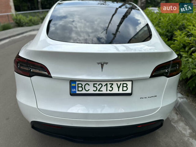 Белый Тесла Model Y, объемом двигателя 0 л и пробегом 53 тыс. км за 23500 $, фото 15 на Automoto.ua