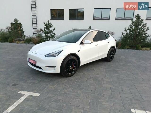 Белый Тесла Model Y, объемом двигателя 0 л и пробегом 128 тыс. км за 19600 $, фото 6 на Automoto.ua