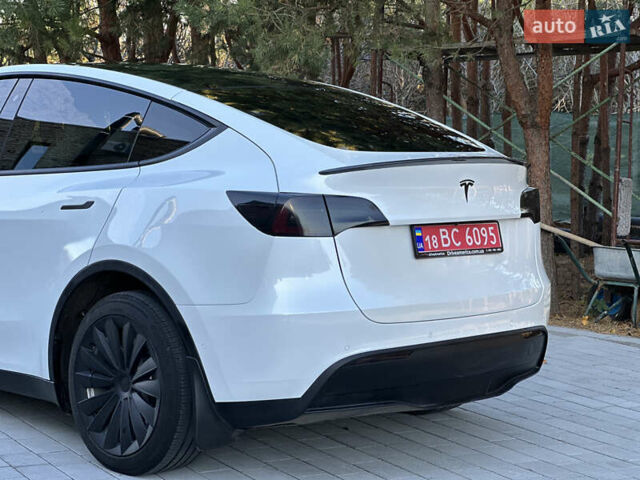 Белый Тесла Model Y, объемом двигателя 0 л и пробегом 118 тыс. км за 21700 $, фото 20 на Automoto.ua