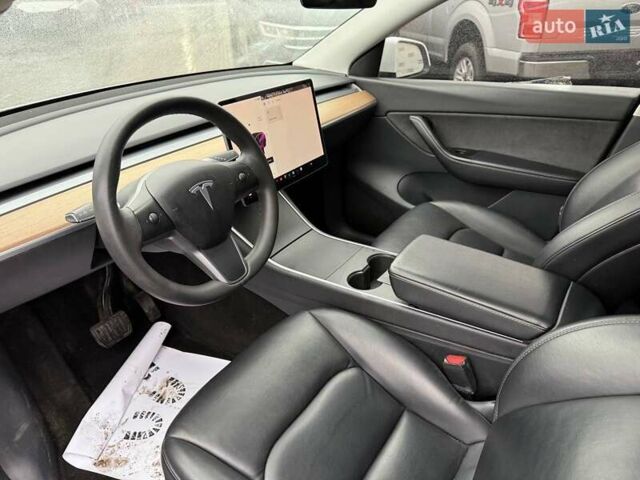 Білий Тесла Model Y, об'ємом двигуна 0 л та пробігом 219 тис. км за 16500 $, фото 18 на Automoto.ua