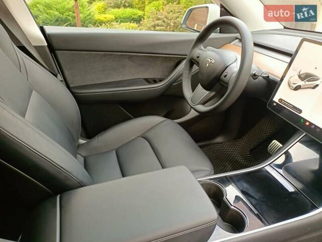 Білий Тесла Model Y, об'ємом двигуна 0 л та пробігом 65 тис. км за 28000 $, фото 19 на Automoto.ua