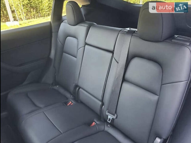 Белый Тесла Model Y, объемом двигателя 0 л и пробегом 9 тыс. км за 33333 $, фото 31 на Automoto.ua