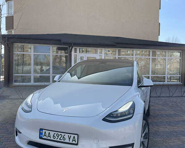 Белый Тесла Model Y, объемом двигателя 0 л и пробегом 109 тыс. км за 22900 $, фото 1 на Automoto.ua