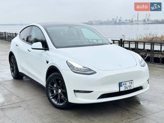 Белый Тесла Model Y, объемом двигателя 0 л и пробегом 77 тыс. км за 25000 $, фото 4 на Automoto.ua
