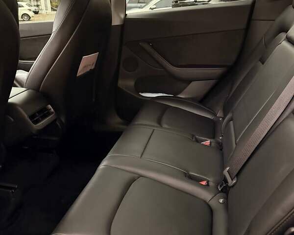 Белый Тесла Model Y, объемом двигателя 0 л и пробегом 28 тыс. км за 26300 $, фото 11 на Automoto.ua