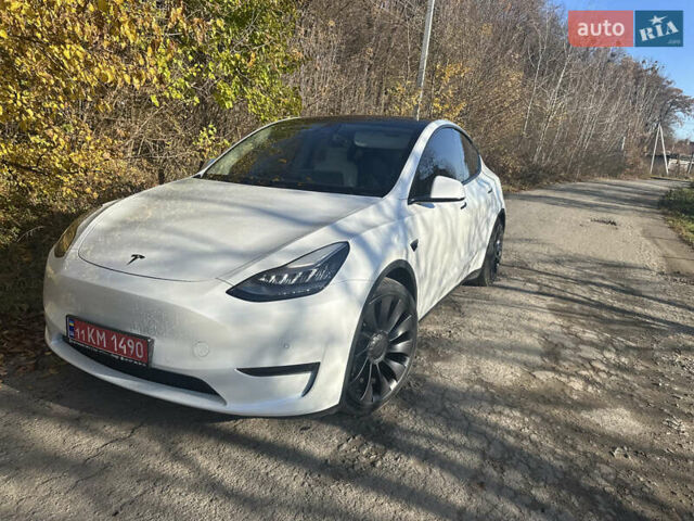 Белый Тесла Model Y, объемом двигателя 0 л и пробегом 71 тыс. км за 23400 $, фото 2 на Automoto.ua