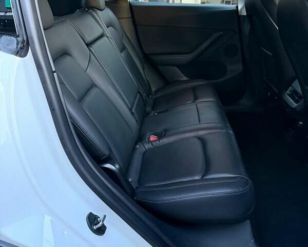 Белый Тесла Model Y, объемом двигателя 0 л и пробегом 132 тыс. км за 20800 $, фото 61 на Automoto.ua