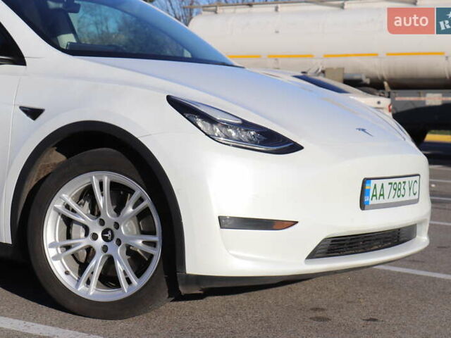 Белый Тесла Model Y, объемом двигателя 0 л и пробегом 162 тыс. км за 22500 $, фото 44 на Automoto.ua