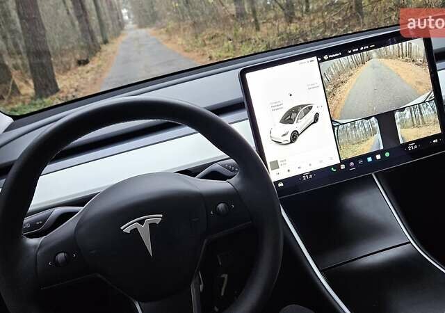 Белый Тесла Model Y, объемом двигателя 0 л и пробегом 71 тыс. км за 27900 $, фото 11 на Automoto.ua
