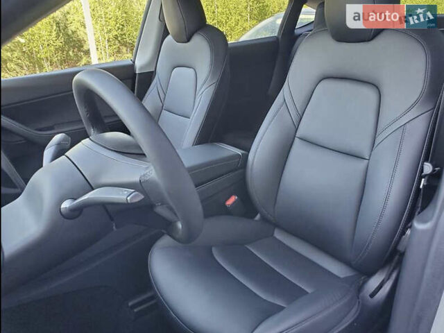 Белый Тесла Model Y, объемом двигателя 0 л и пробегом 9 тыс. км за 33333 $, фото 25 на Automoto.ua