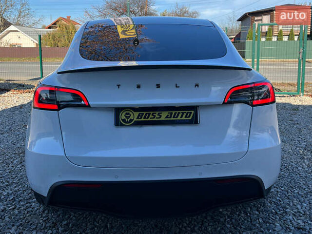 Белый Тесла Model Y, объемом двигателя 0 л и пробегом 73 тыс. км за 24800 $, фото 5 на Automoto.ua