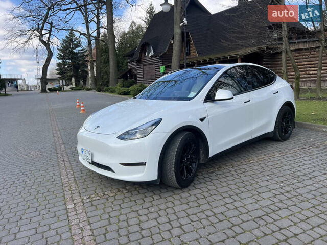 Білий Тесла Model Y, об'ємом двигуна 0 л та пробігом 88 тис. км за 38800 $, фото 4 на Automoto.ua