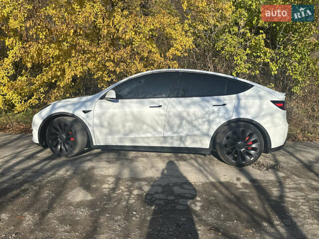 Белый Тесла Model Y, объемом двигателя 0 л и пробегом 71 тыс. км за 23400 $, фото 5 на Automoto.ua