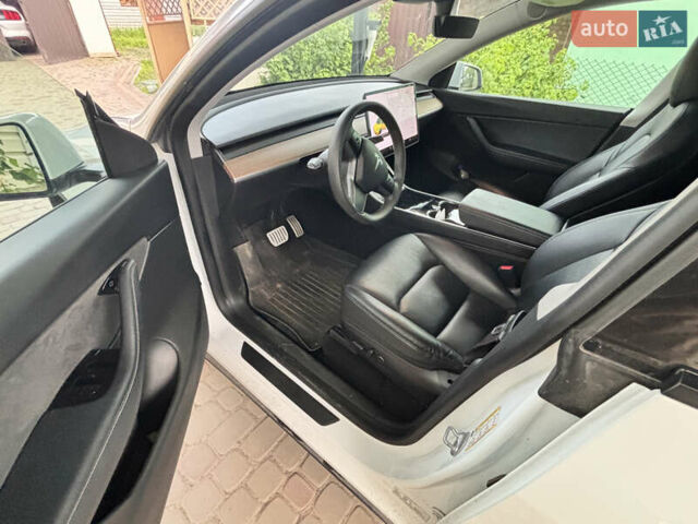 Белый Тесла Model Y, объемом двигателя 0 л и пробегом 107 тыс. км за 22000 $, фото 13 на Automoto.ua