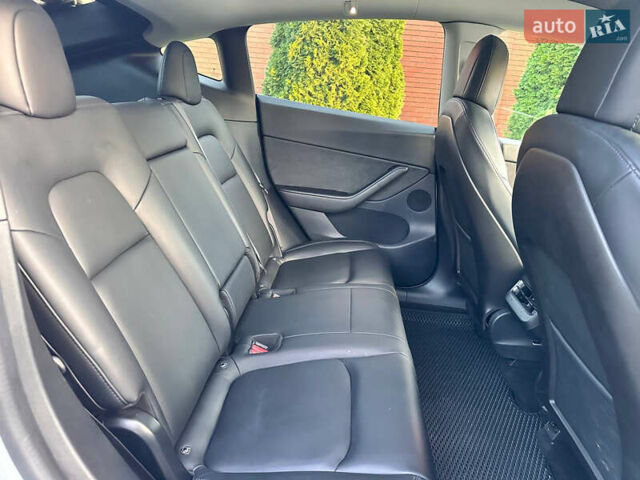 Белый Тесла Model Y, объемом двигателя 0 л и пробегом 116 тыс. км за 21700 $, фото 5 на Automoto.ua
