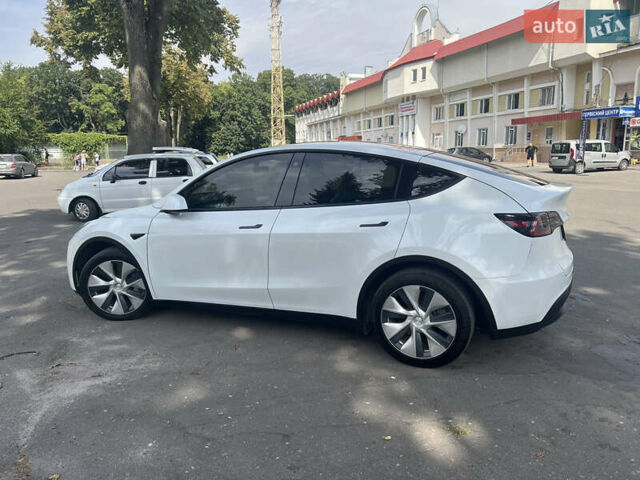 Белый Тесла Model Y, объемом двигателя 0 л и пробегом 31 тыс. км за 29900 $, фото 43 на Automoto.ua