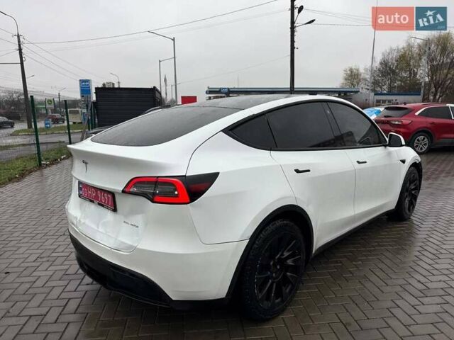 Білий Тесла Model Y, об'ємом двигуна 0 л та пробігом 219 тис. км за 16500 $, фото 1 на Automoto.ua